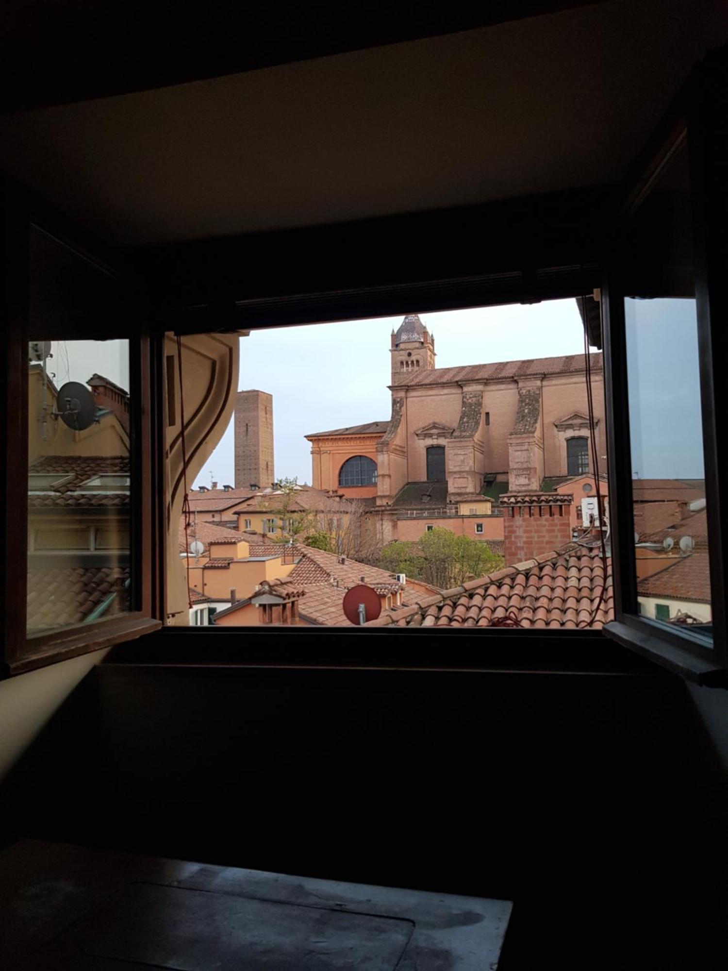 Monolocale Sui Tetti Di Bologna - Via Indipendenza Lägenhet Exteriör bild