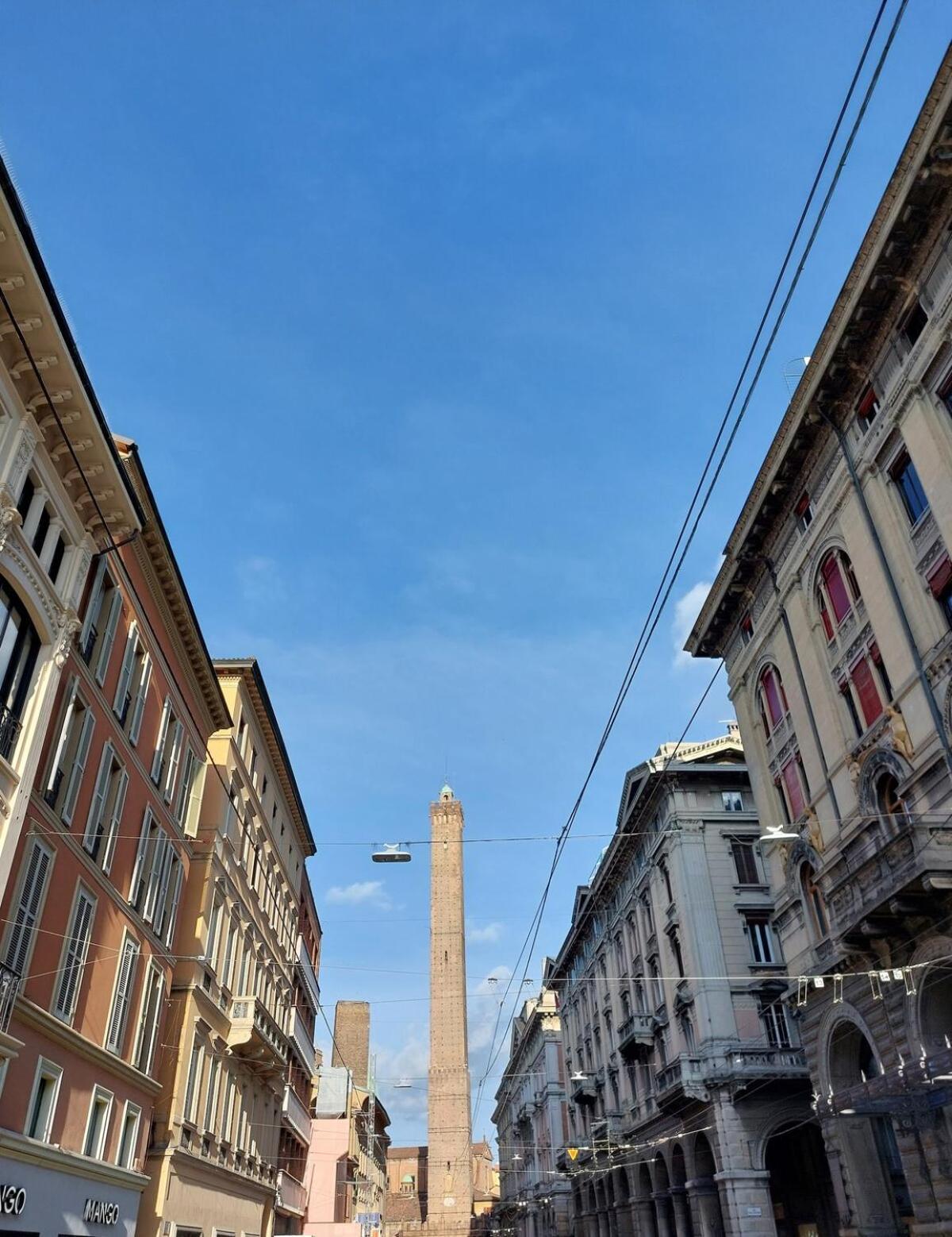 Monolocale Sui Tetti Di Bologna - Via Indipendenza Lägenhet Exteriör bild