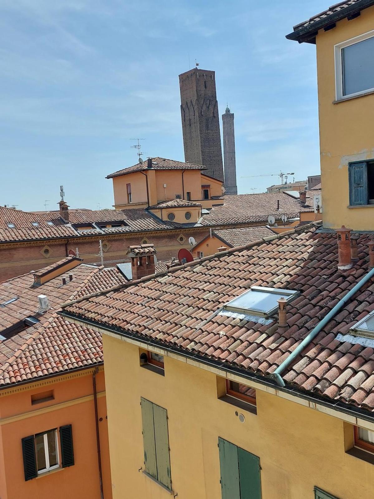 Monolocale Sui Tetti Di Bologna - Via Indipendenza Lägenhet Exteriör bild